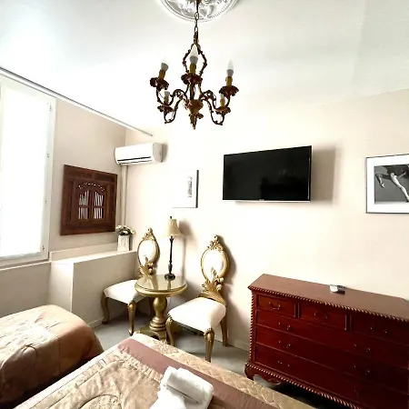 Le Romanesque Hotel