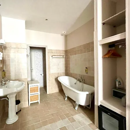Le Romanesque 3*